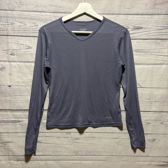 Patagonia Tops - Patagonia Capilene longsleeve